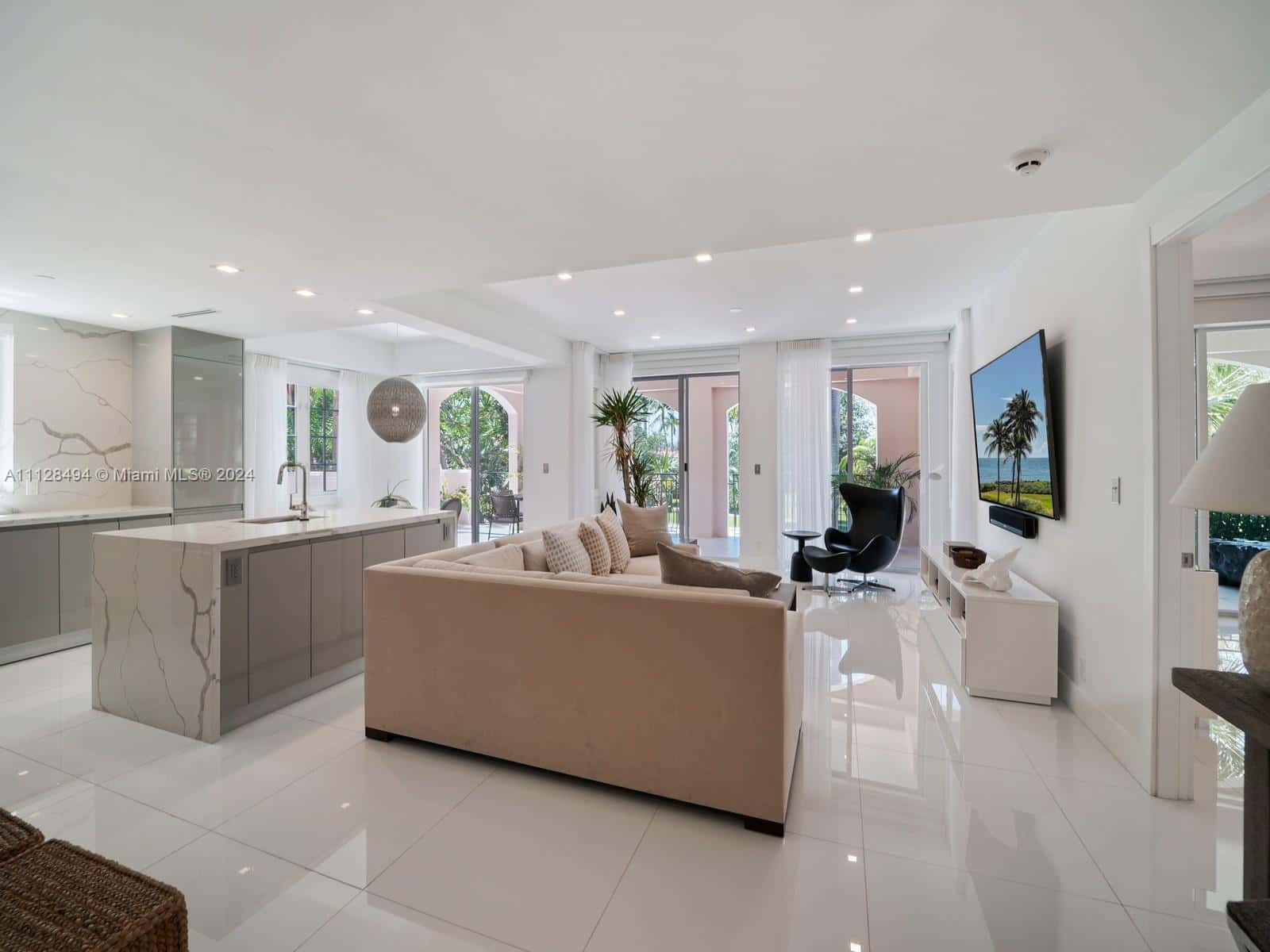 19117 Fisher Island Dr # 19117, Miami Beach FL 33109