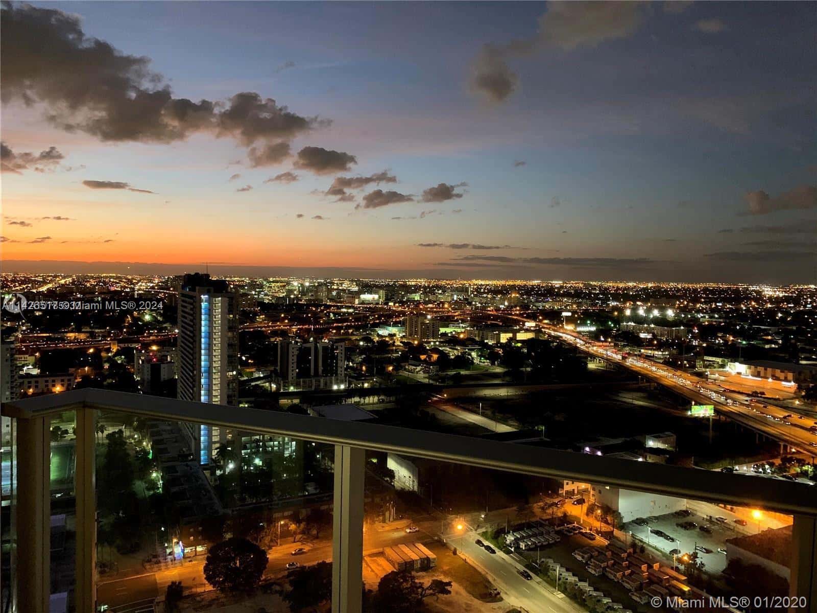 851 NE 1st Ave # 2702, Miami FL 33132