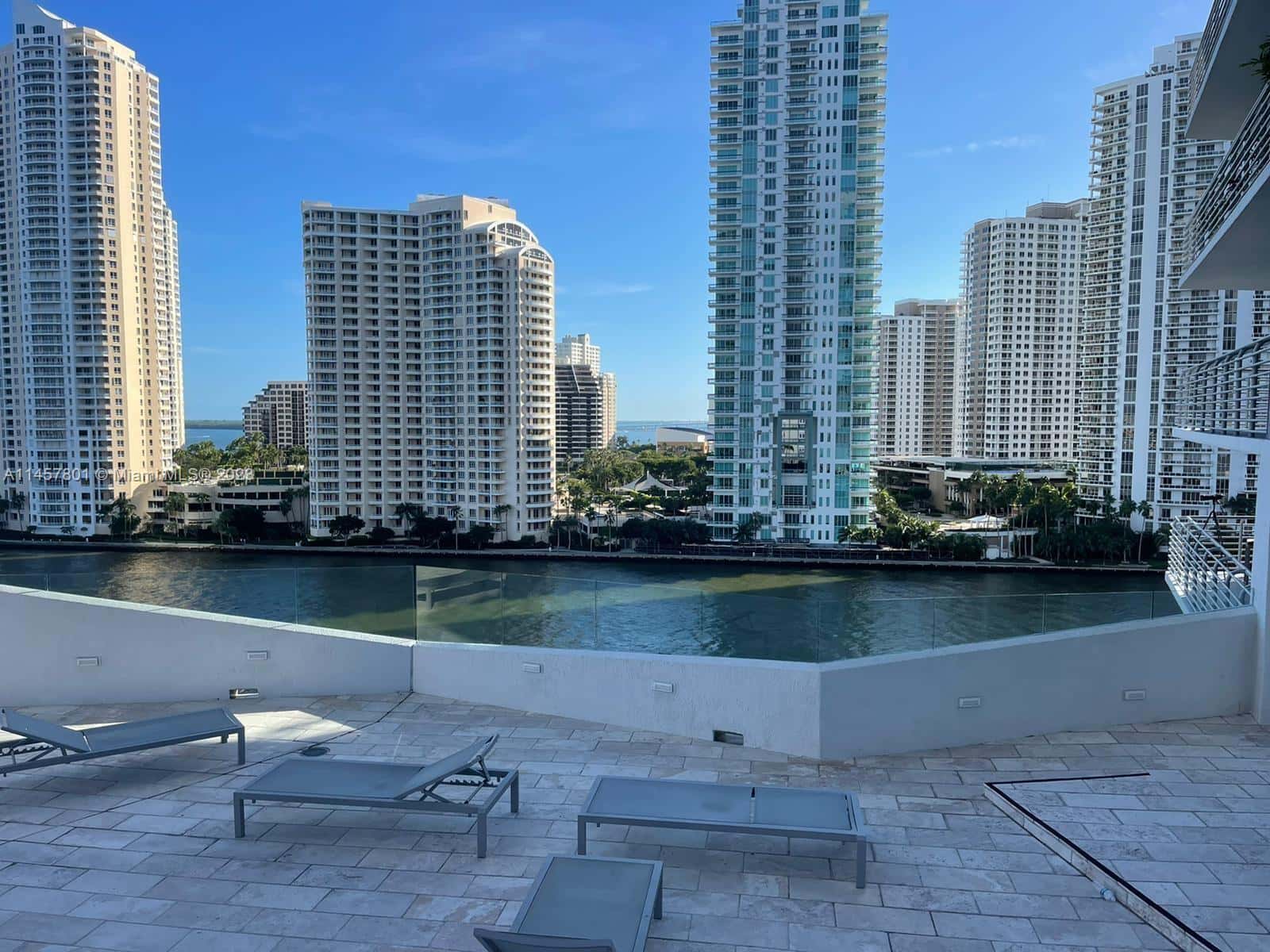 325 S Biscayne Blvd # 3716, Miami FL 33131