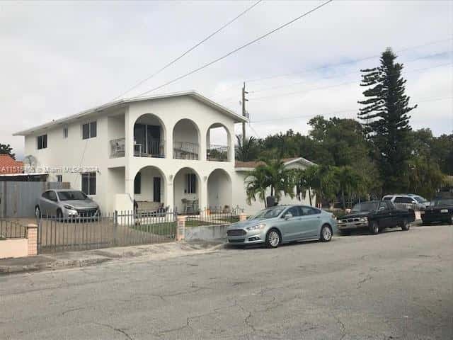 1355 SW 12th St, Miami FL 33135