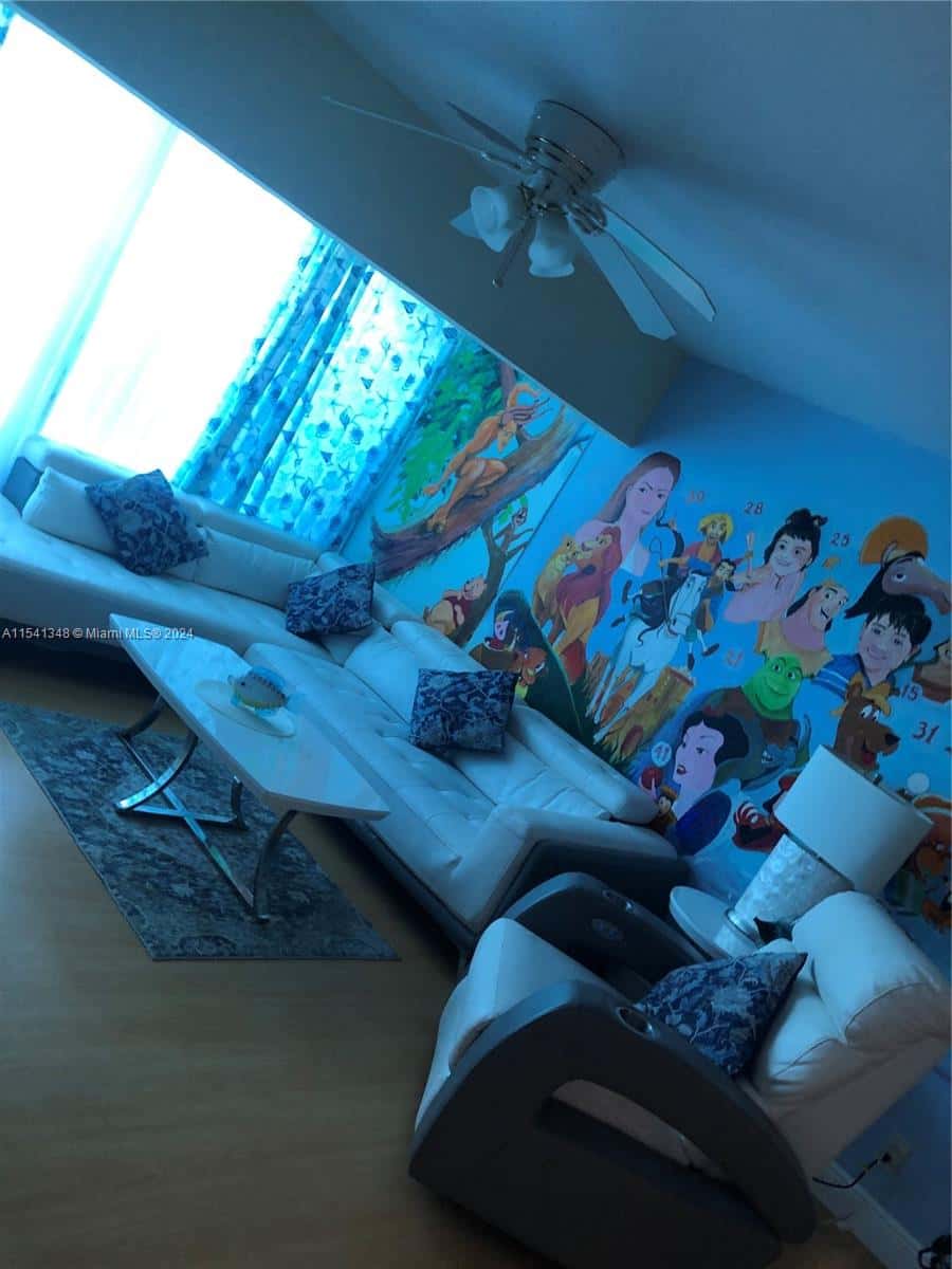 5445 Collins Ave, Miami Beach FL 33140