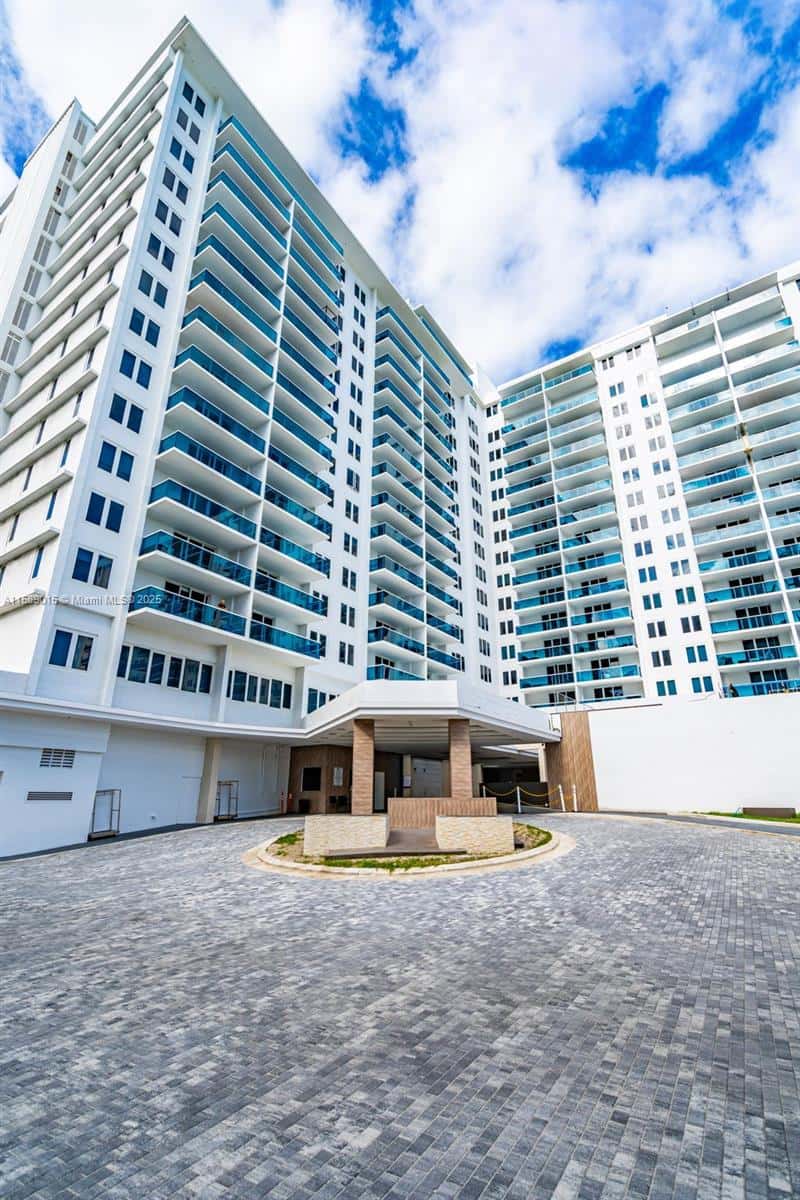 2301 Collins Ave # 325, Miami Beach FL 33139