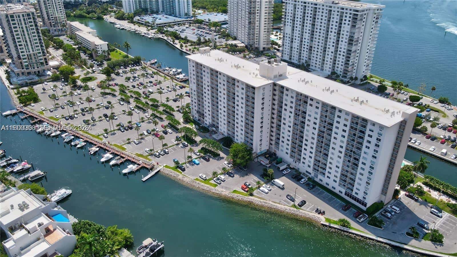 400 Kings Point Dr # 527, Sunny Isles Beach FL 33160