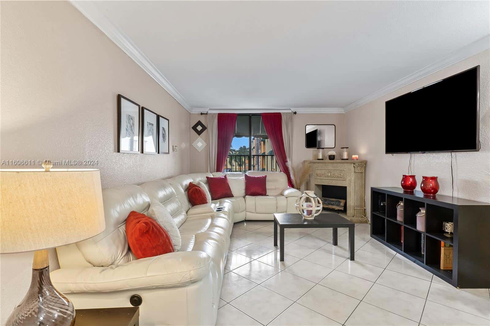 666 W 81st St # 226, Hialeah FL 33014