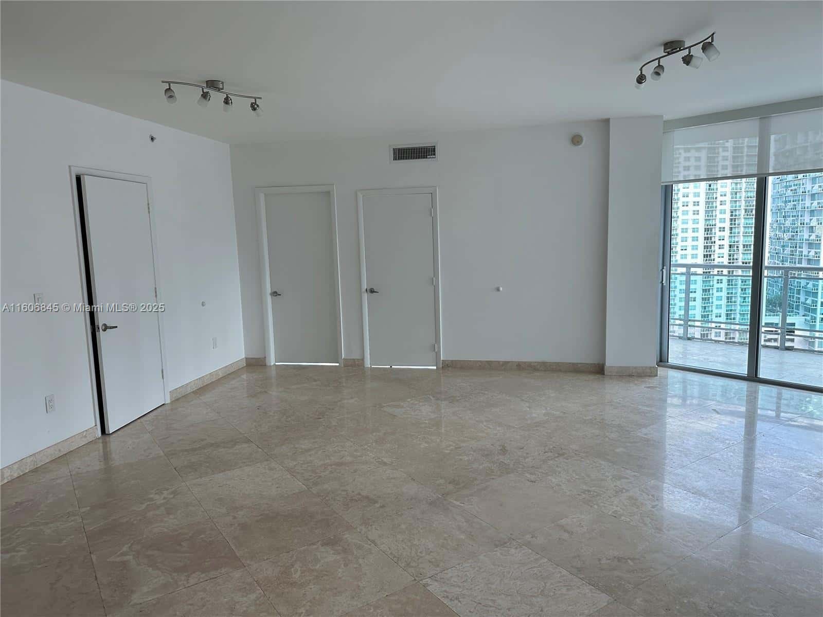 350 S Miami Ave # 2302, Miami FL 33130