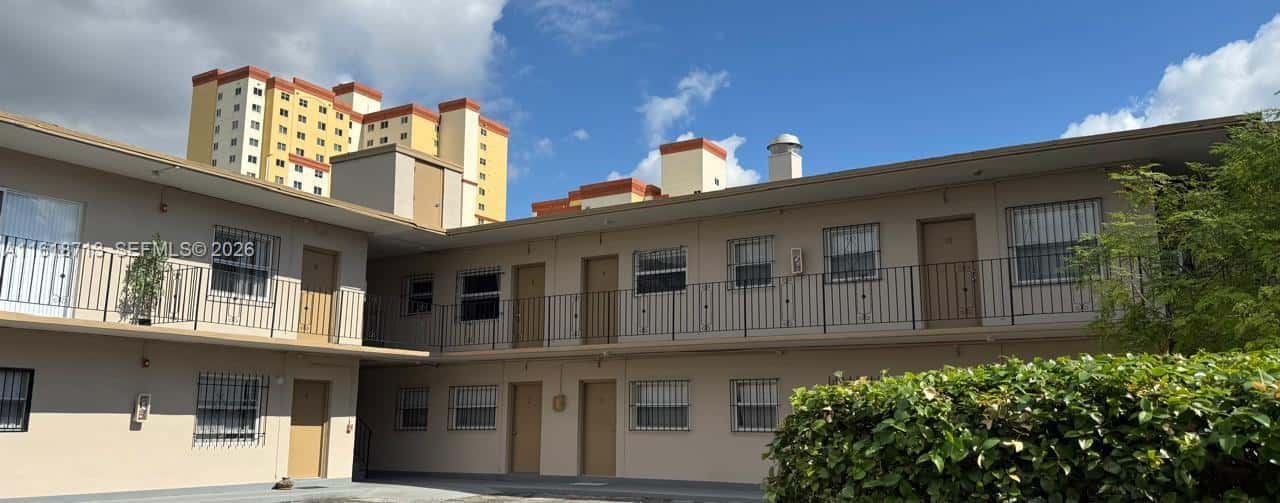 100 NE 78th St # 9, Miami FL 33138