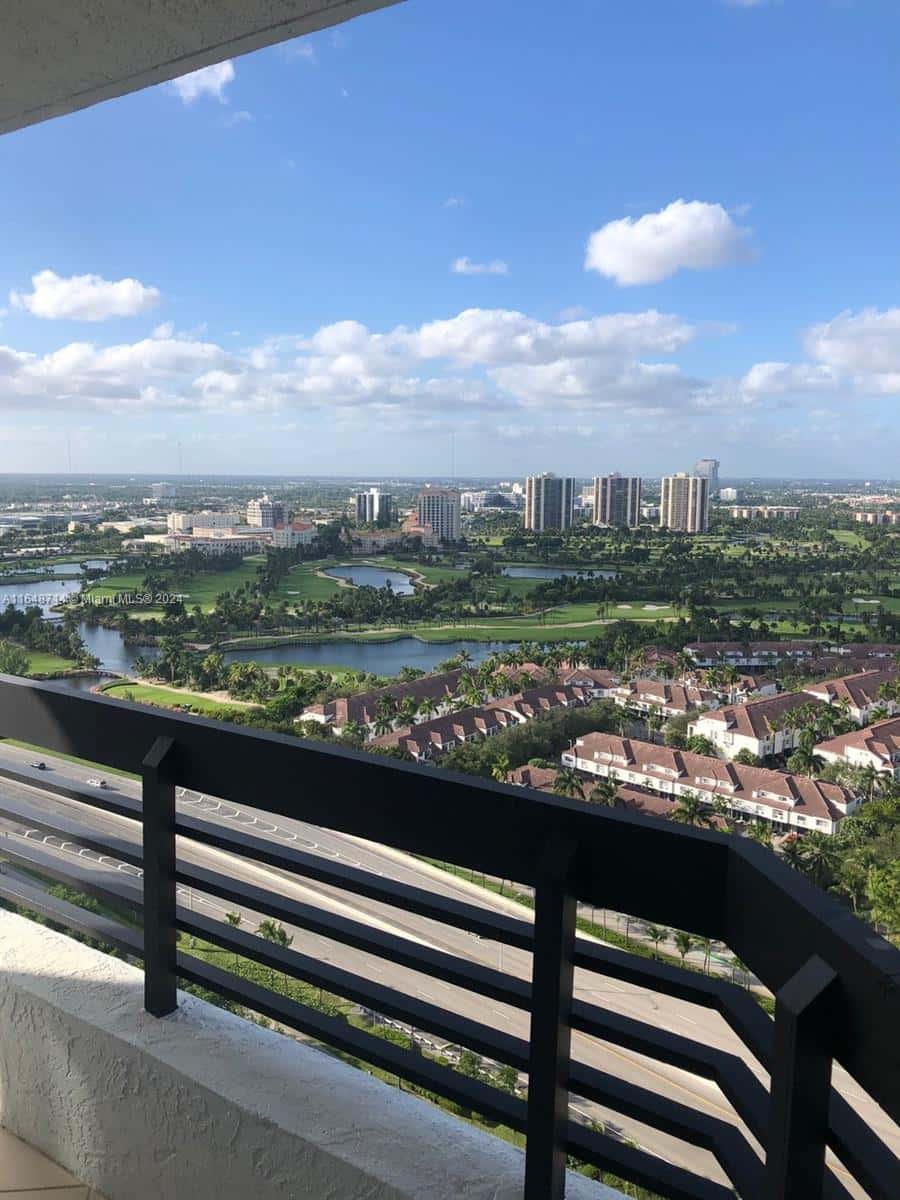 3500 Mystic Pointe Dr # 3004, Aventura FL 33180
