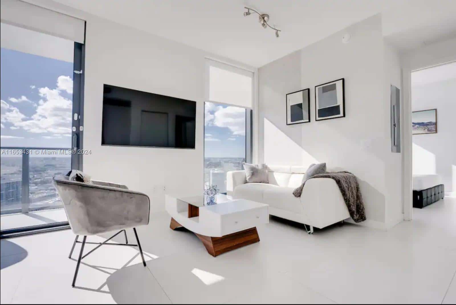 501 NE 31st St # 3709, Miami FL 33137