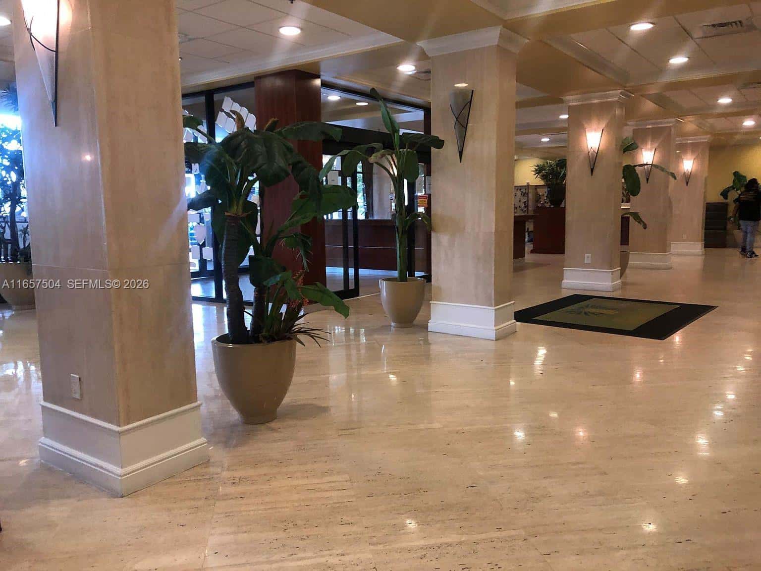 400 Kings Point Dr # 328, Sunny Isles Beach FL 33160
