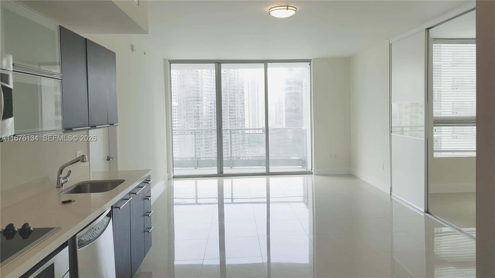 90 SW 3 ST # 3210, Miami FL 33130