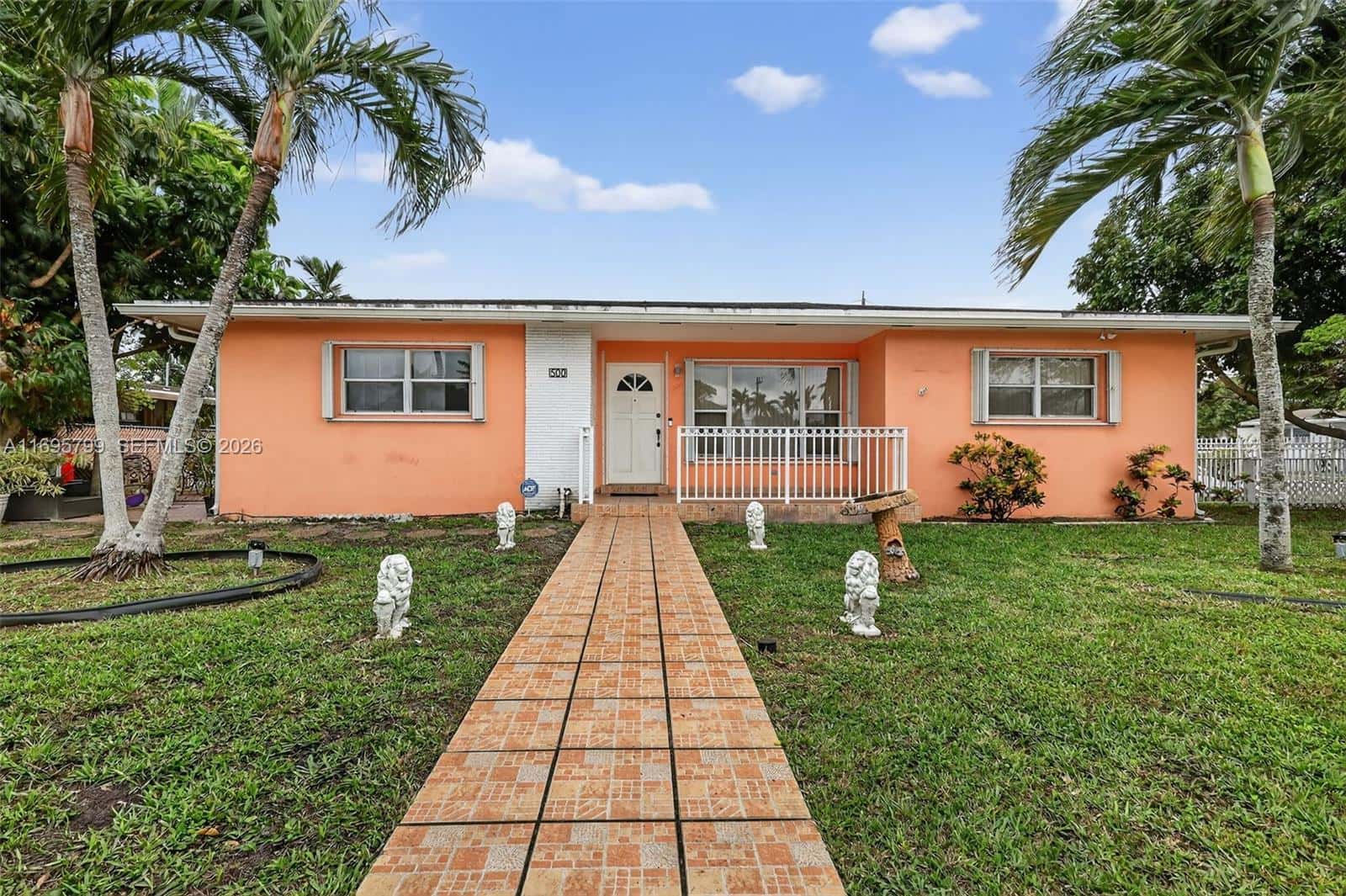500 E 30th St, Hialeah FL 33013