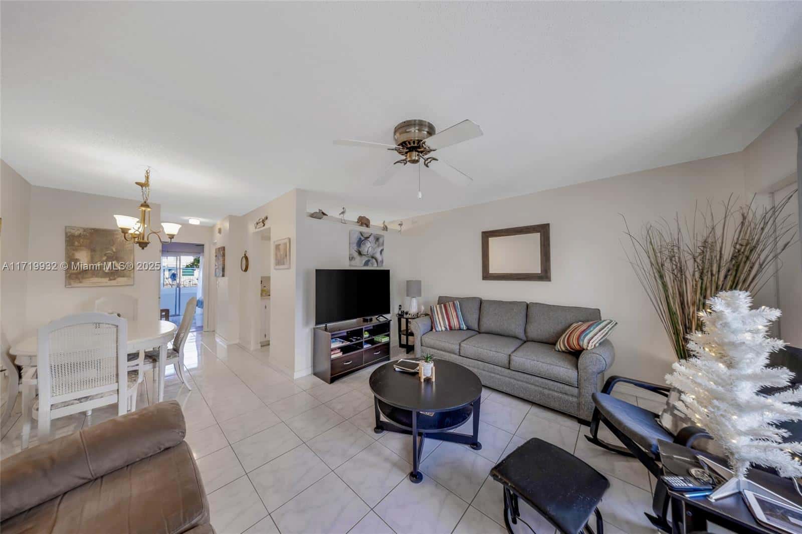 15610 NE 6th Ave # 8D, Miami FL 33162