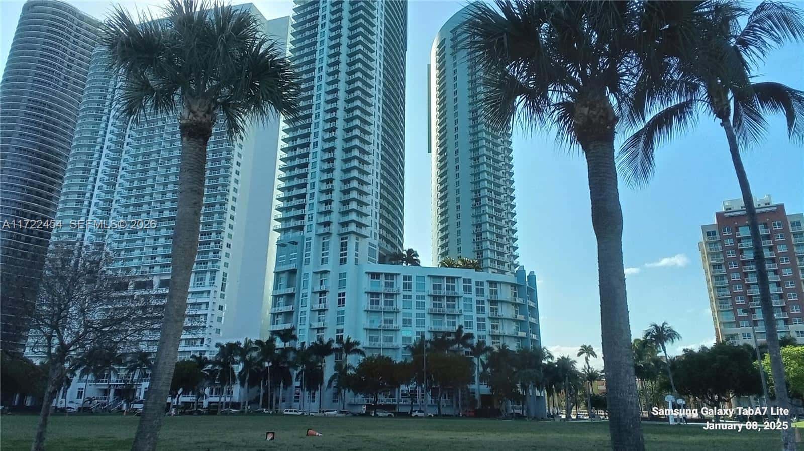 1900 Bayshore Dr # 3518, Miami FL 33132