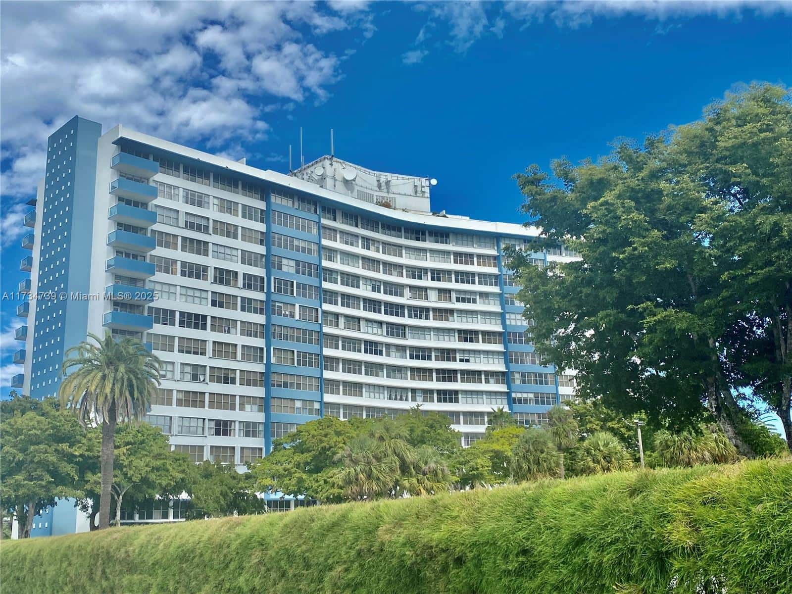 7441 Wayne Ave # 6B, Miami Beach FL 33141