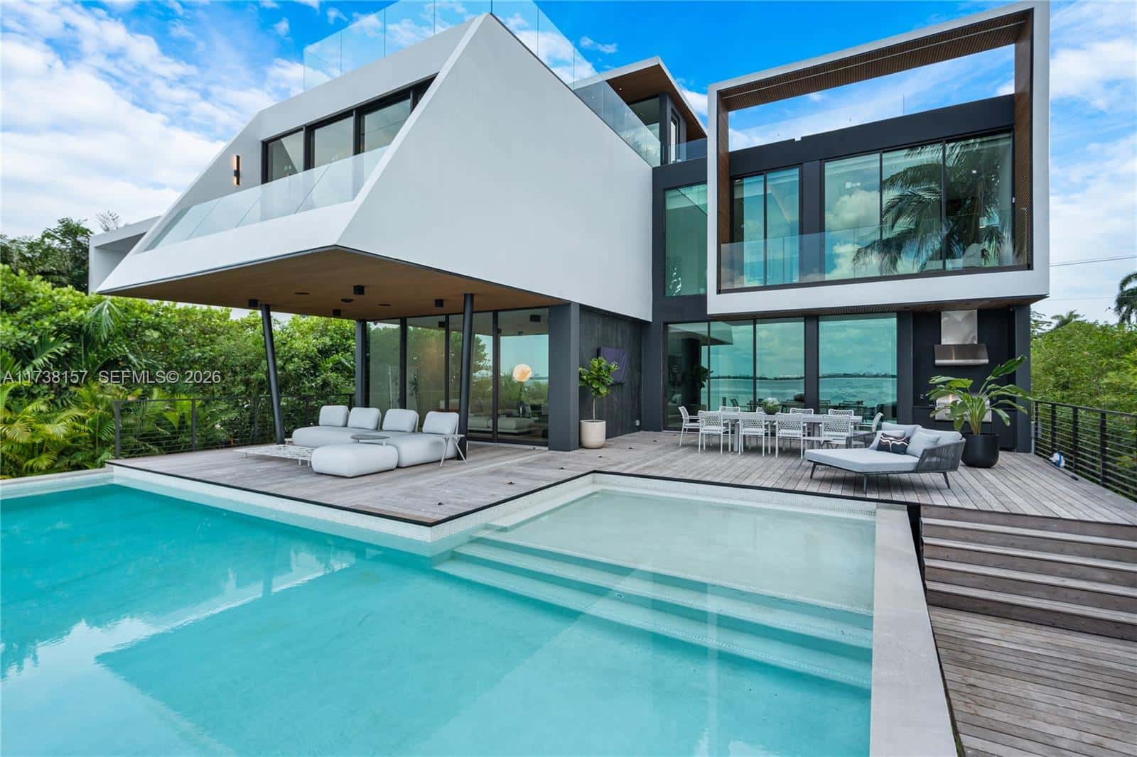 1369 N Venetian Way, Miami FL 33139
