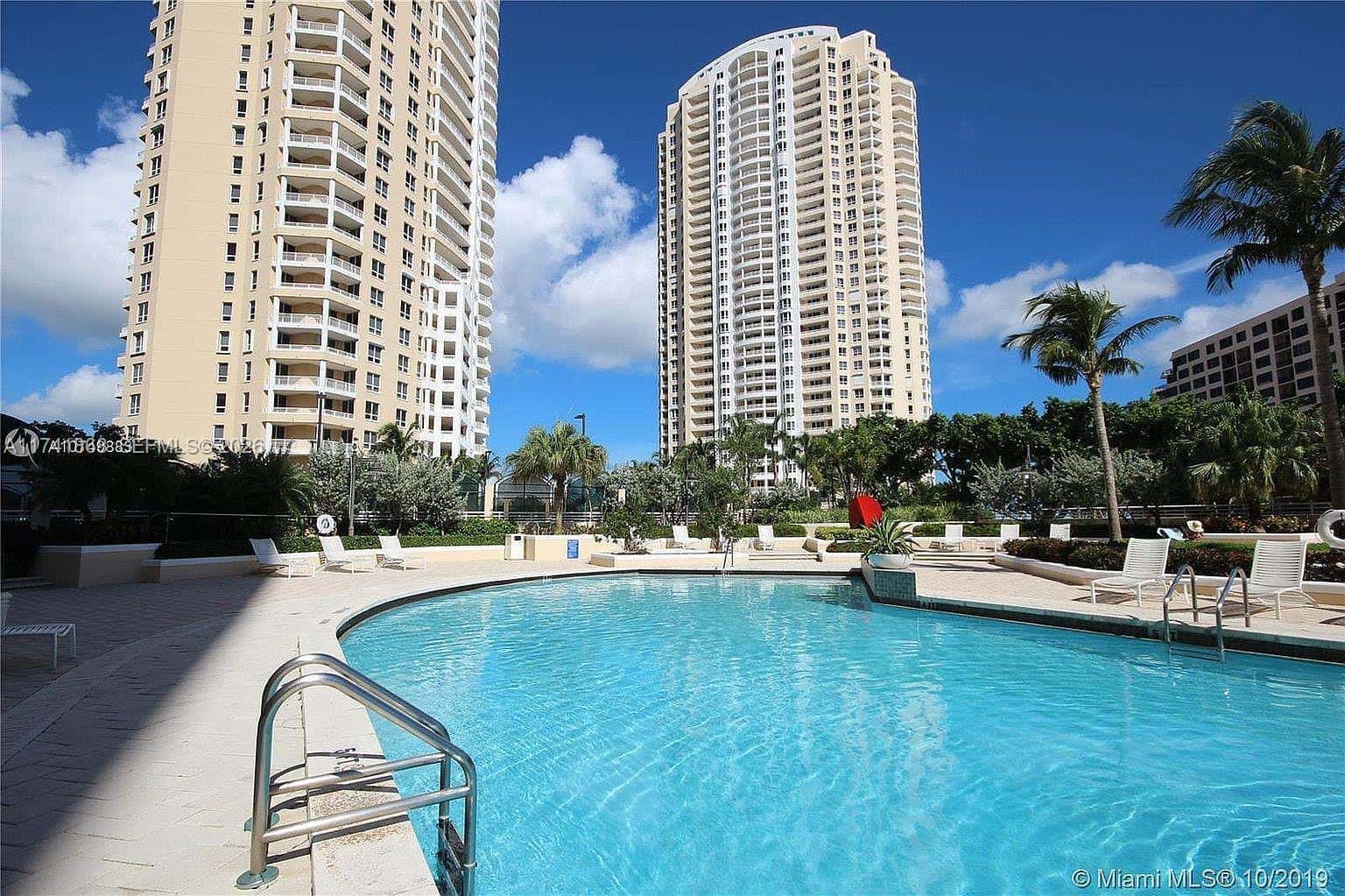 888 Brickell Key Dr # 600, Miami FL 33131