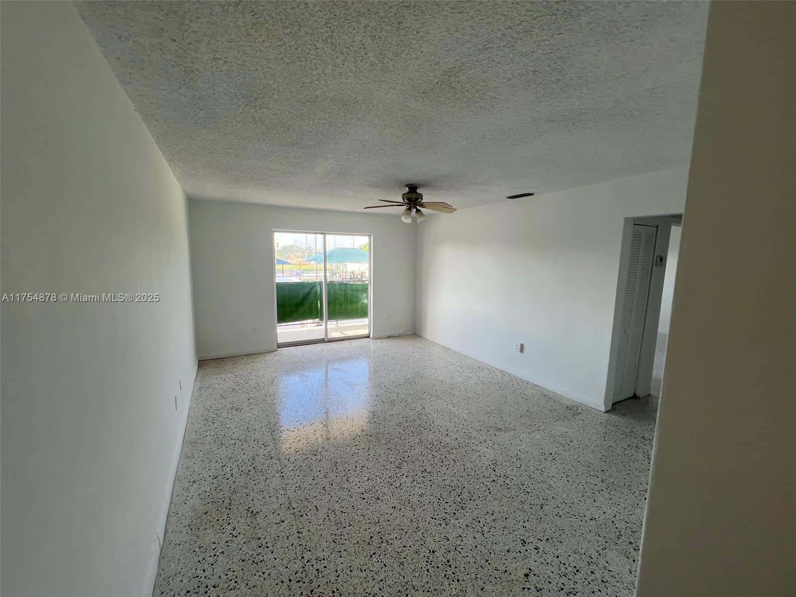 887 W 29th St # 2, Hialeah FL 33012