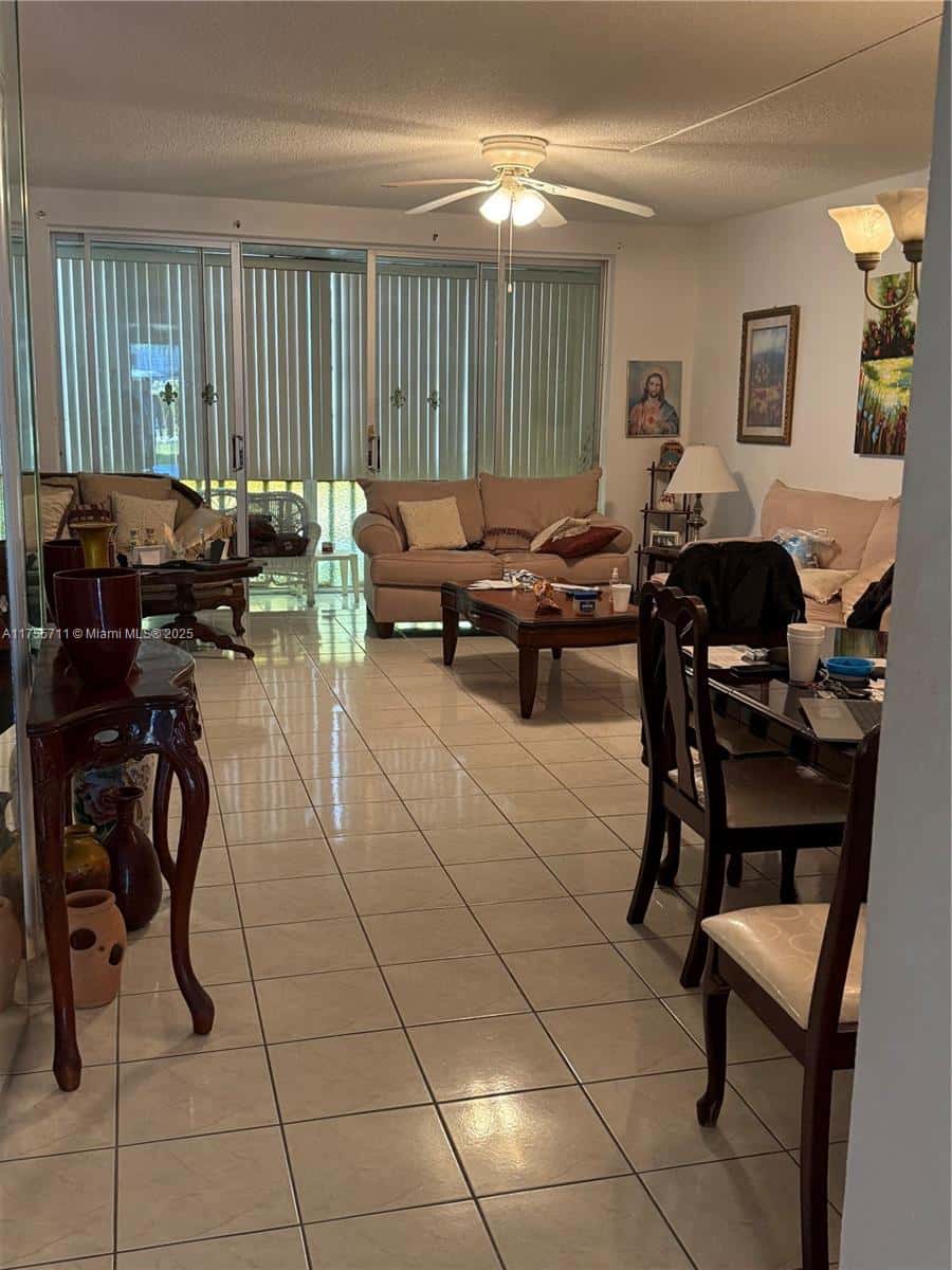 18555 NE 14th Ave # B, Miami FL 33179