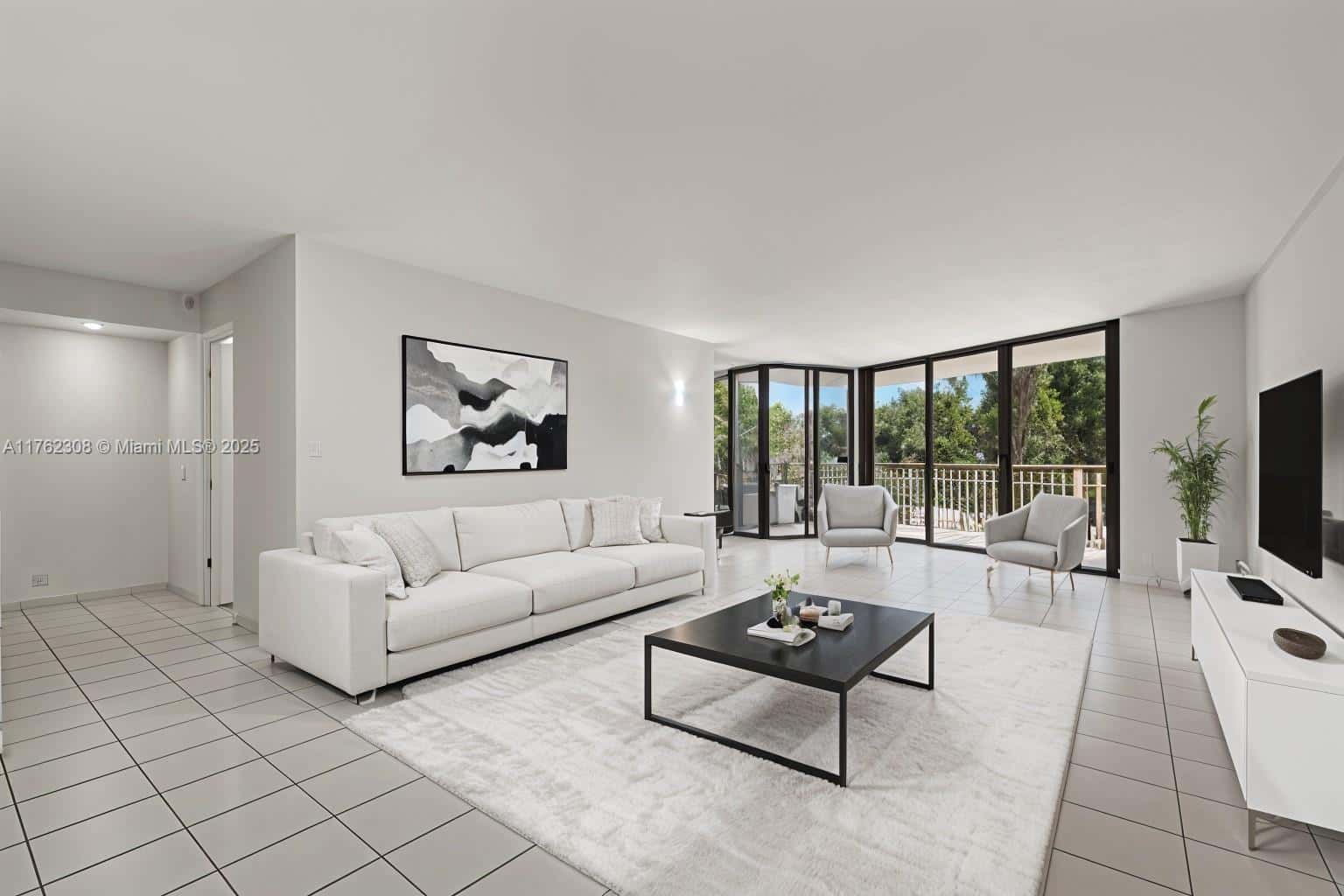 4000 Towerside Ter # 302, Miami FL 33138