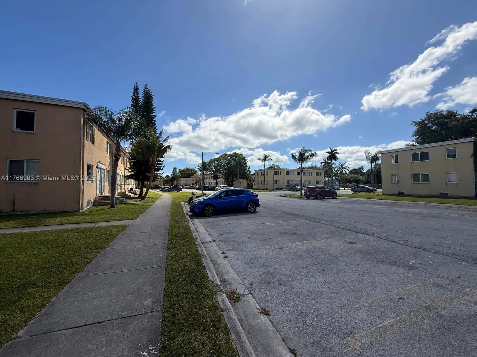 417 NW 84th St # 417, Miami FL 33150