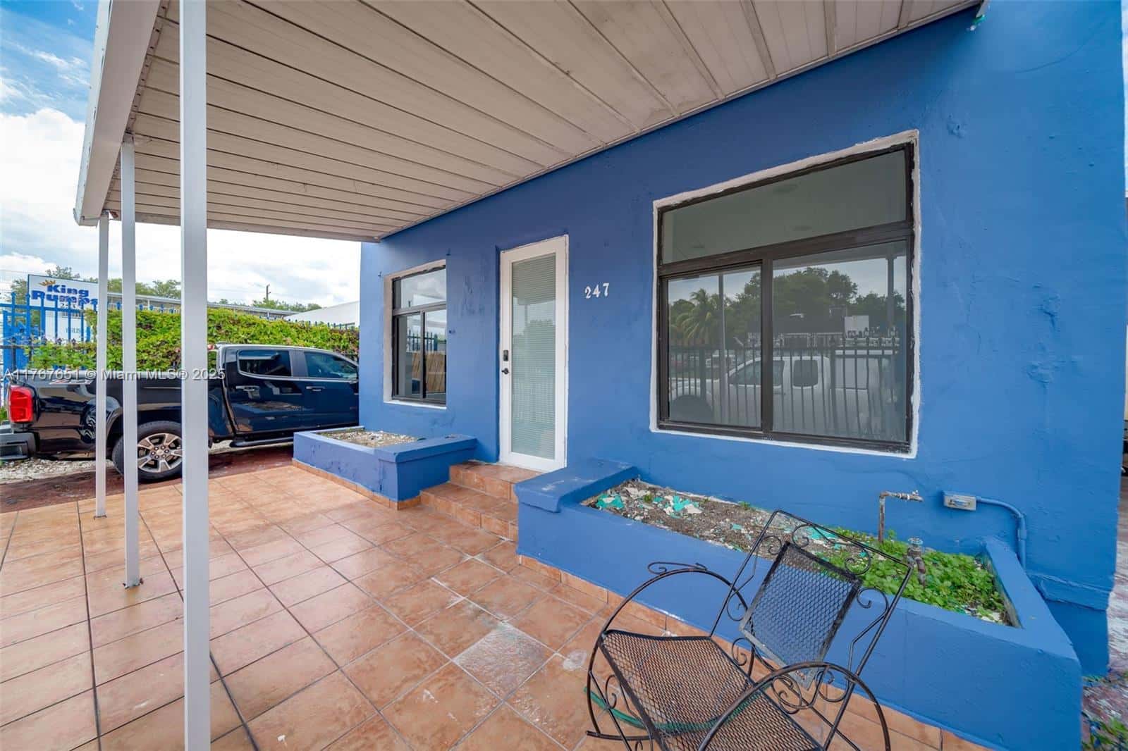 247 NW 54th St, Miami FL 33127