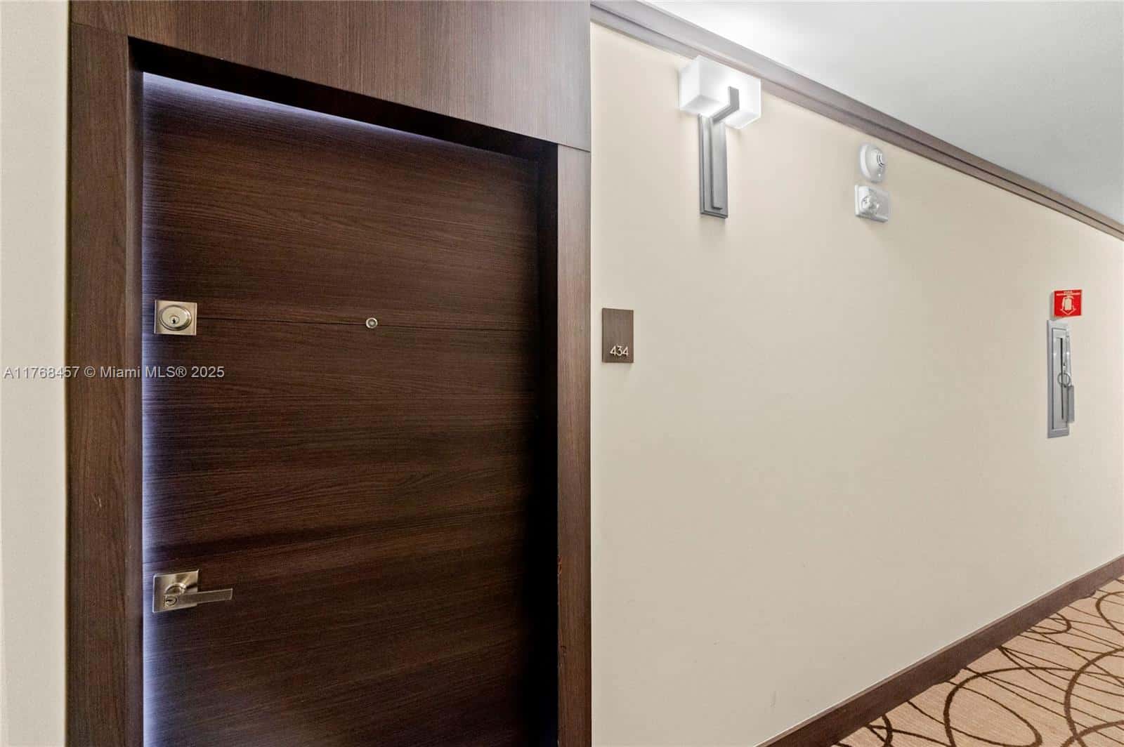 20505 E Country Club Dr # 434, Aventura FL 33180