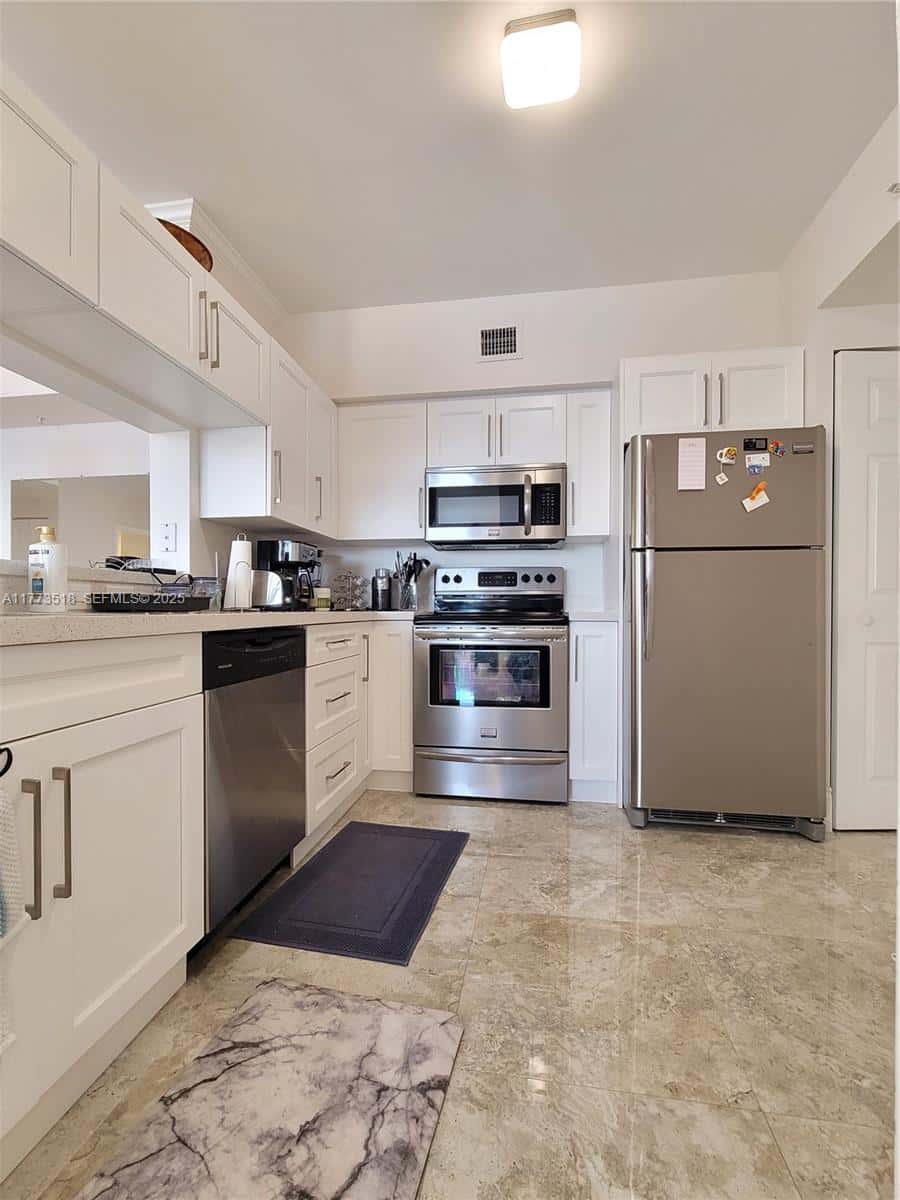 17100 N Bay Rd # 1307, Sunny Isles Beach FL 33160