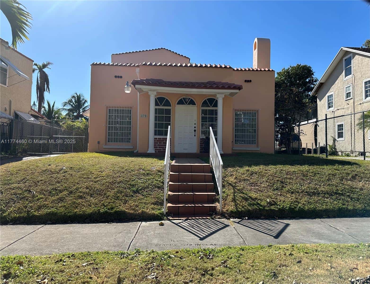 870 NW 14th Ct, Miami FL 33125