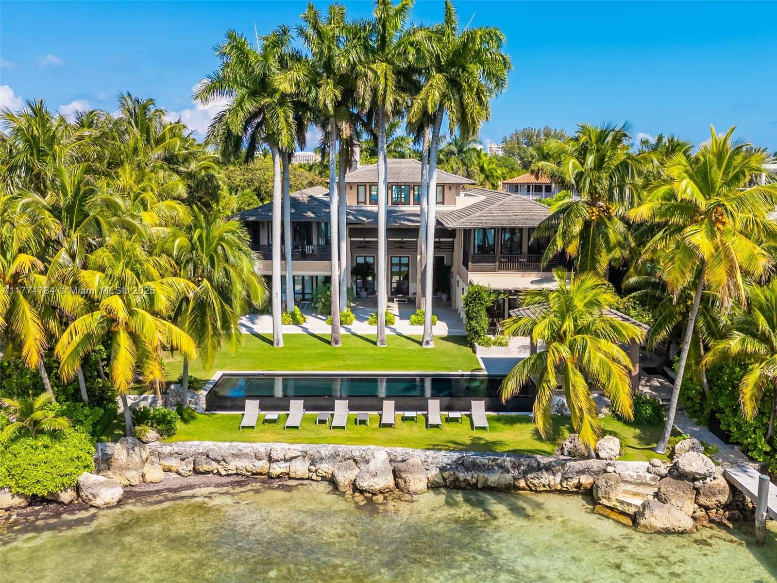 9 Harbor Pt, Key Biscayne FL 33149