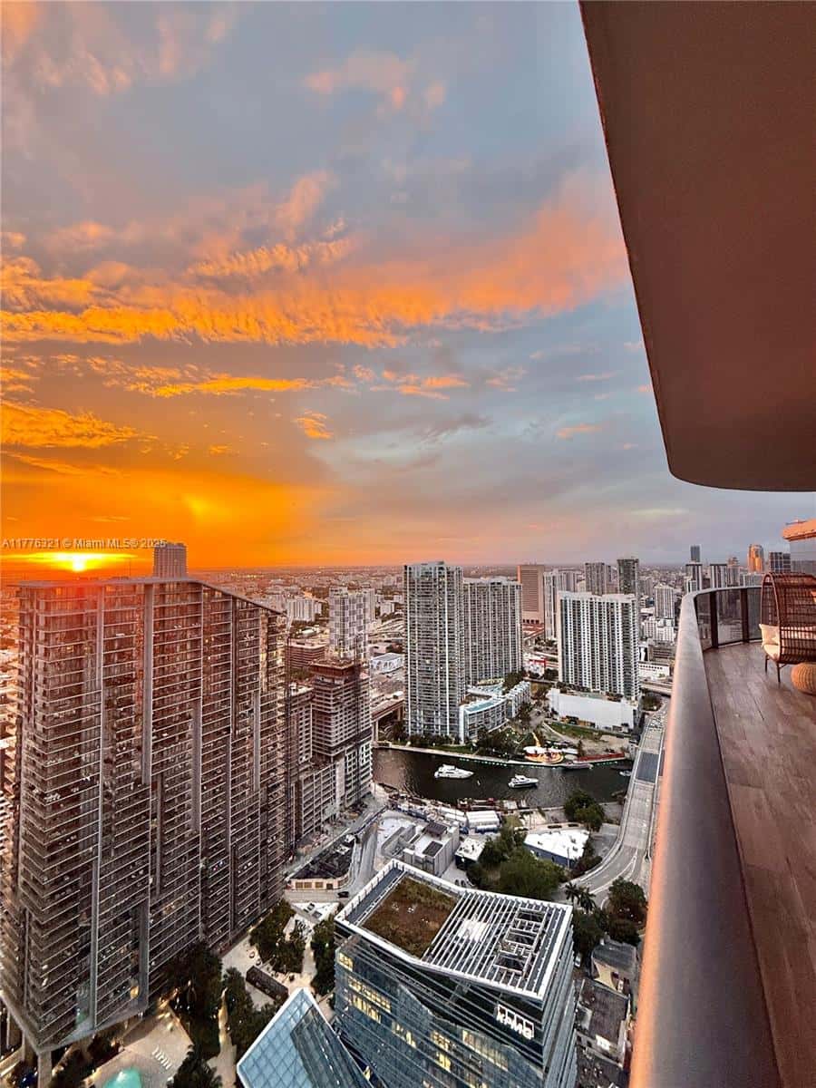 801 S Miami Ave # 5209, Miami FL 33130
