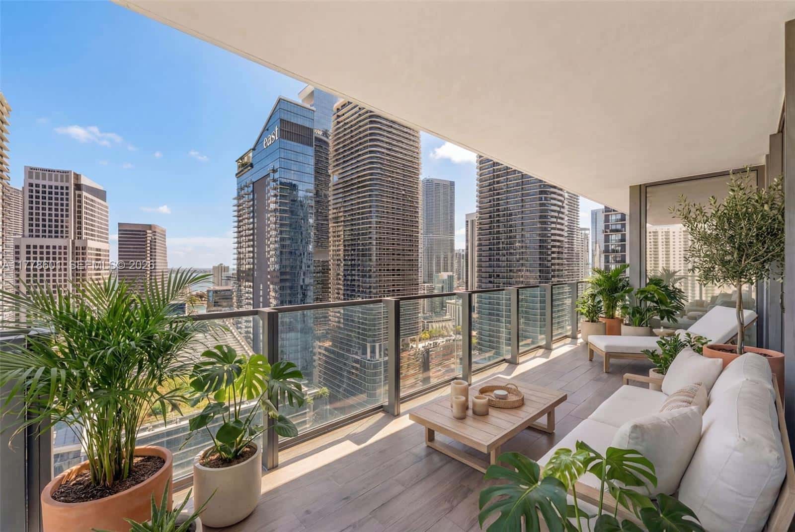 88 SW 7th Street # 2411, Miami FL 33130
