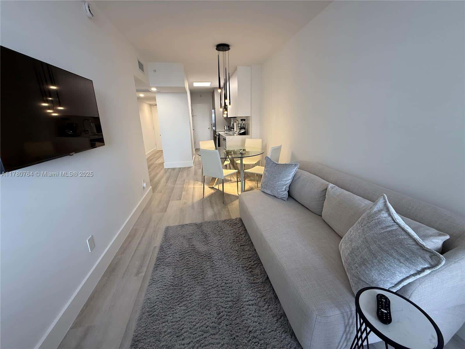 100 Lincoln Rd # 1218, Miami Beach FL 33139