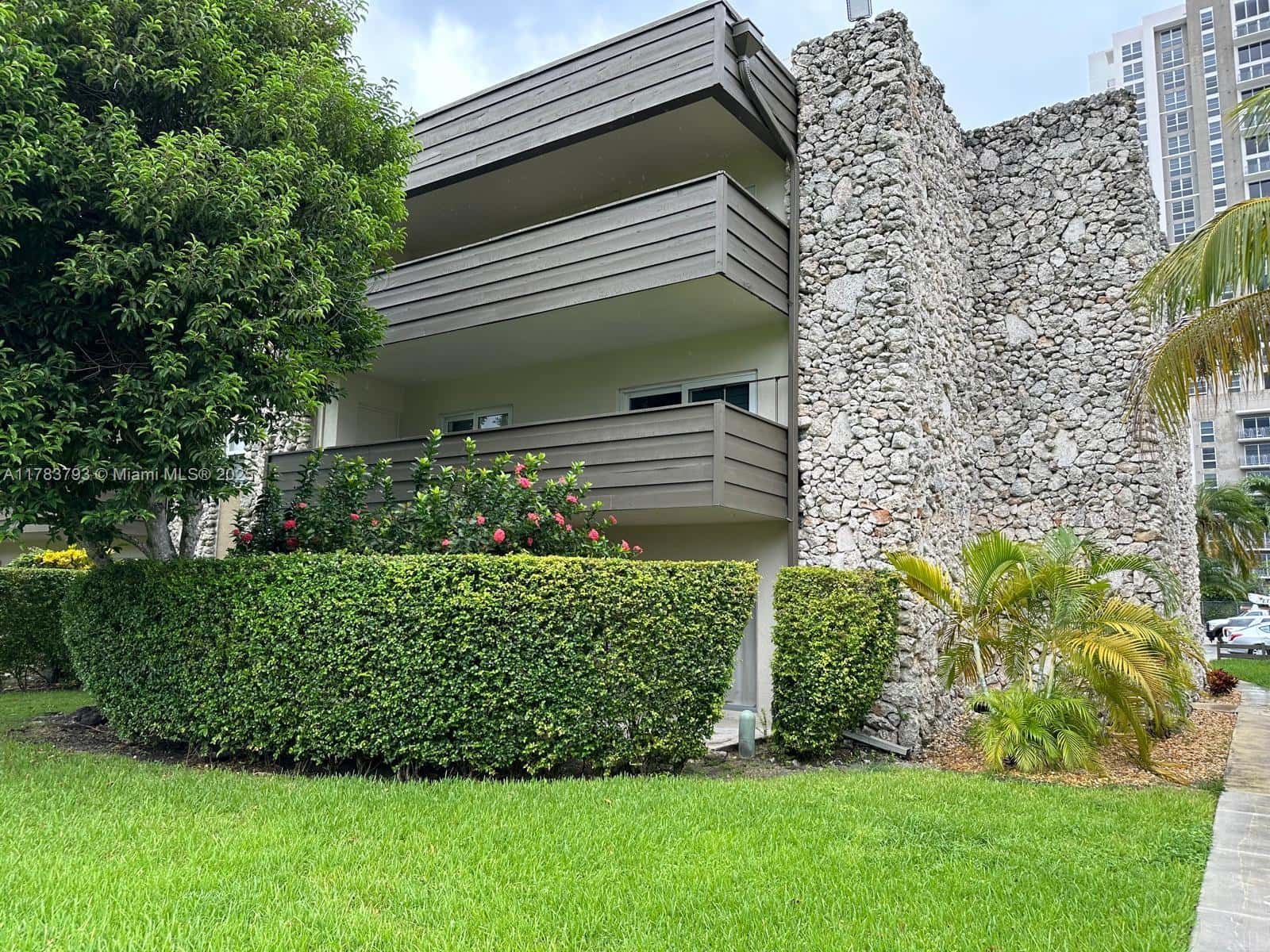 8335 SW 72nd Ave # 202D, Miami FL 33143
