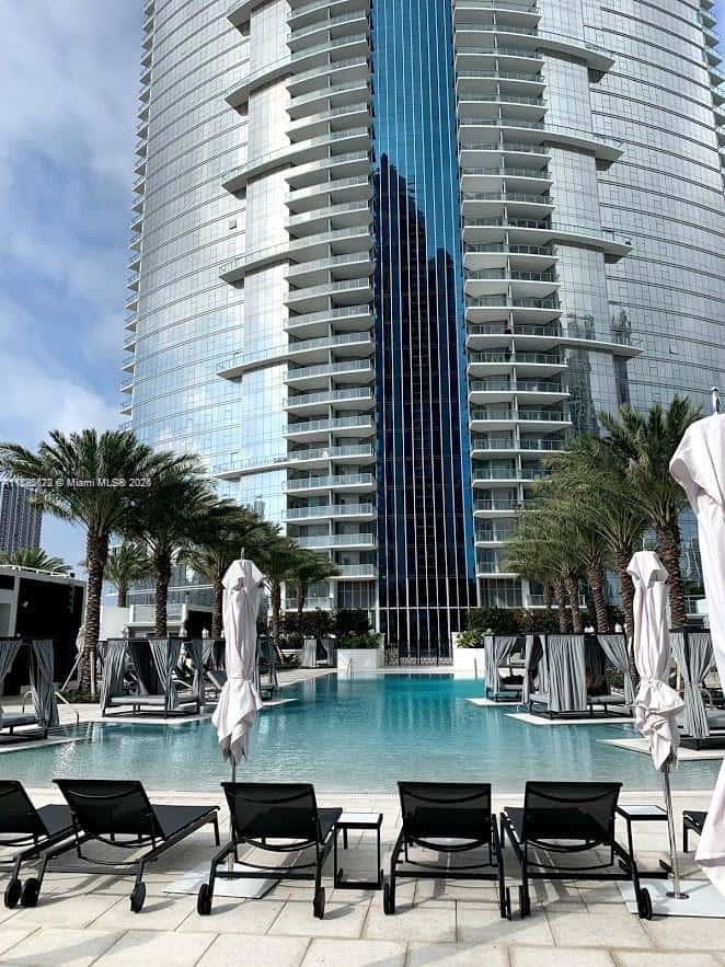 851 NE 1st Ave # 3002, Miami FL 33132