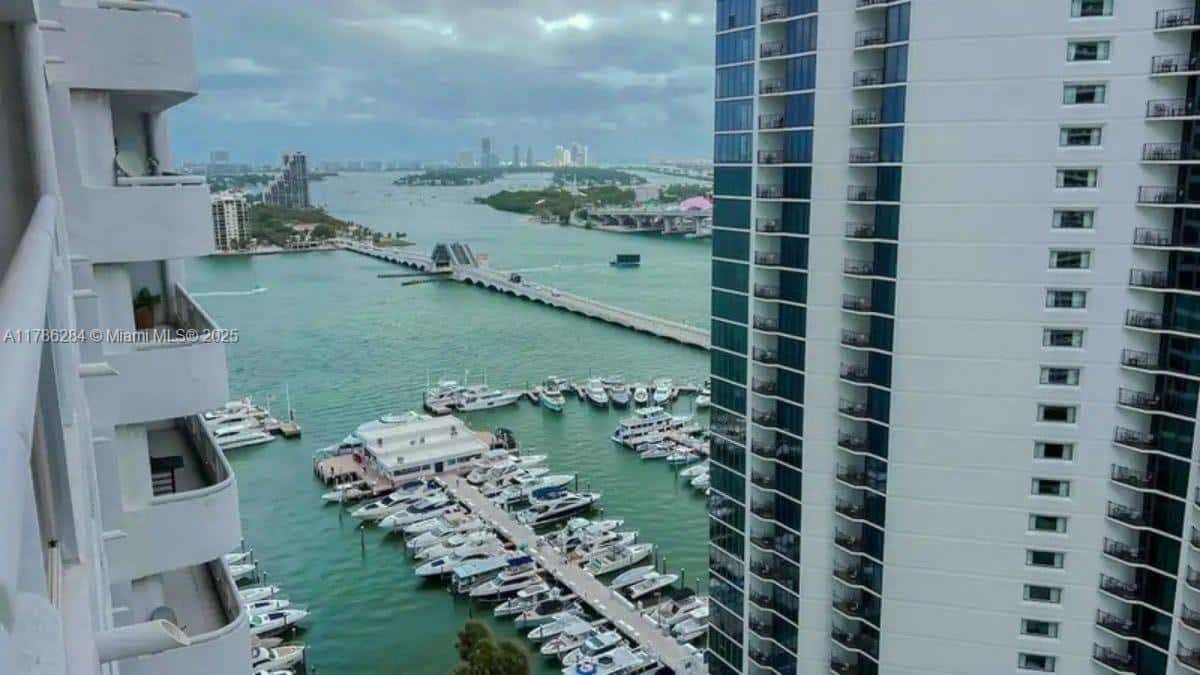 1717 N Bayshore Dr # 2741, Miami FL 33132