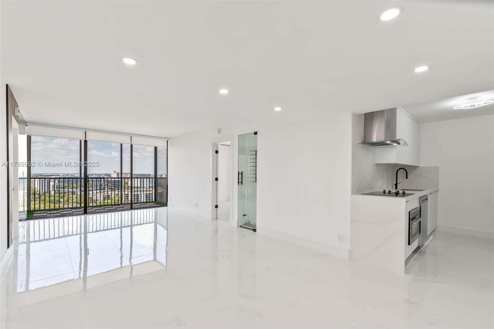 20335 W Country Club Dr # 1902, Aventura FL 33180