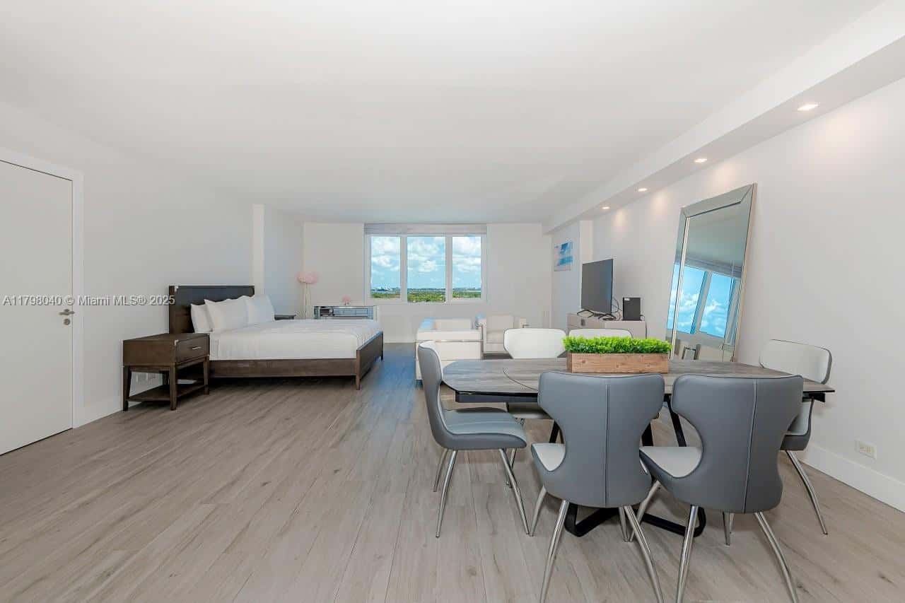 2301 Collins Ave # 1531, Miami Beach FL 33139