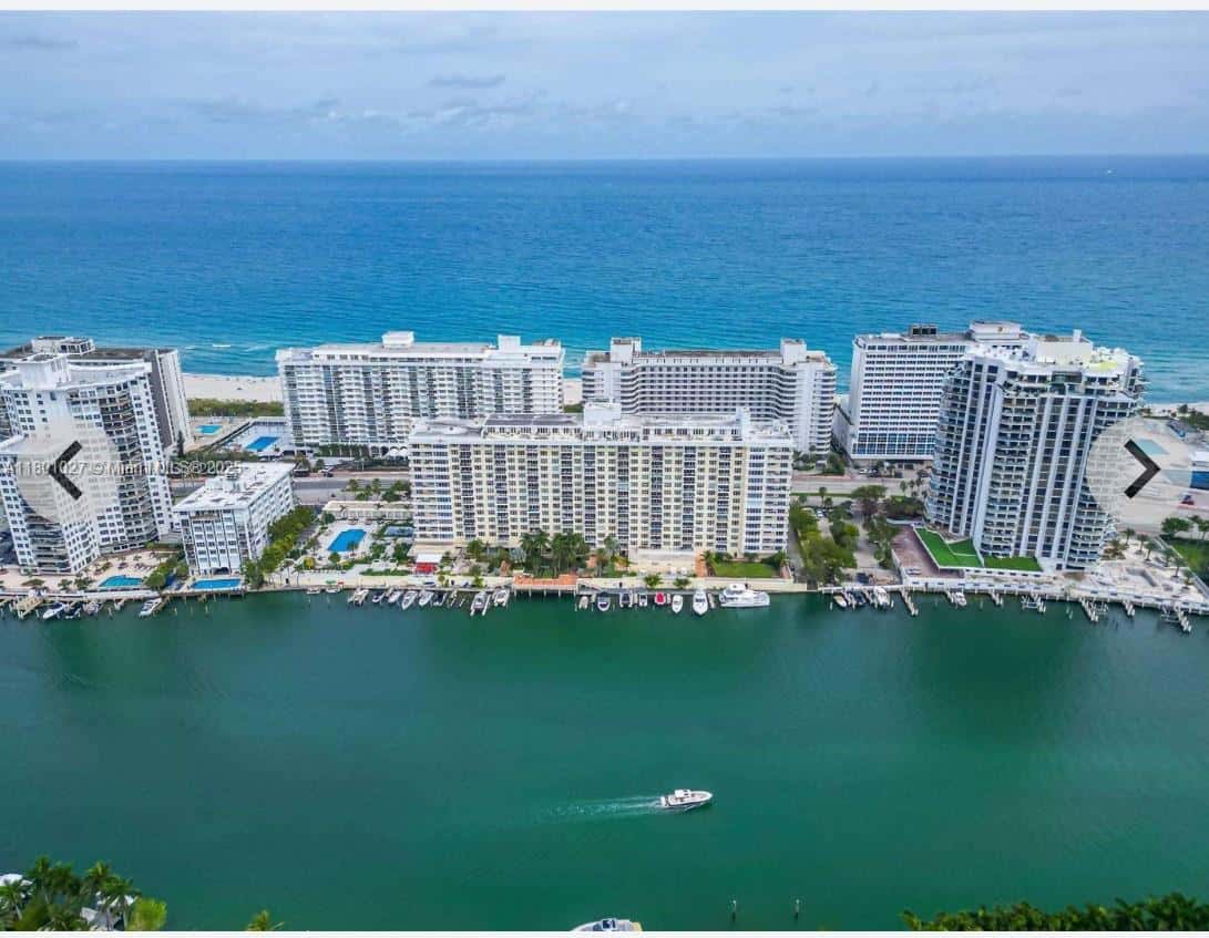 5600 Collins Ave # 14K, Miami Beach FL 33140