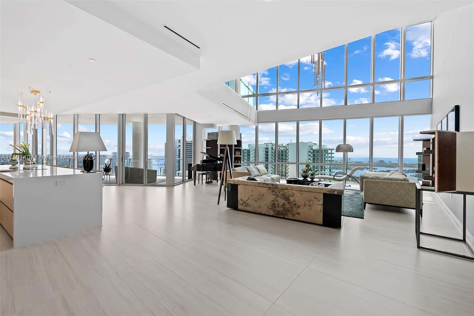 851 NE 1st Ave # 5401, Miami FL 33132