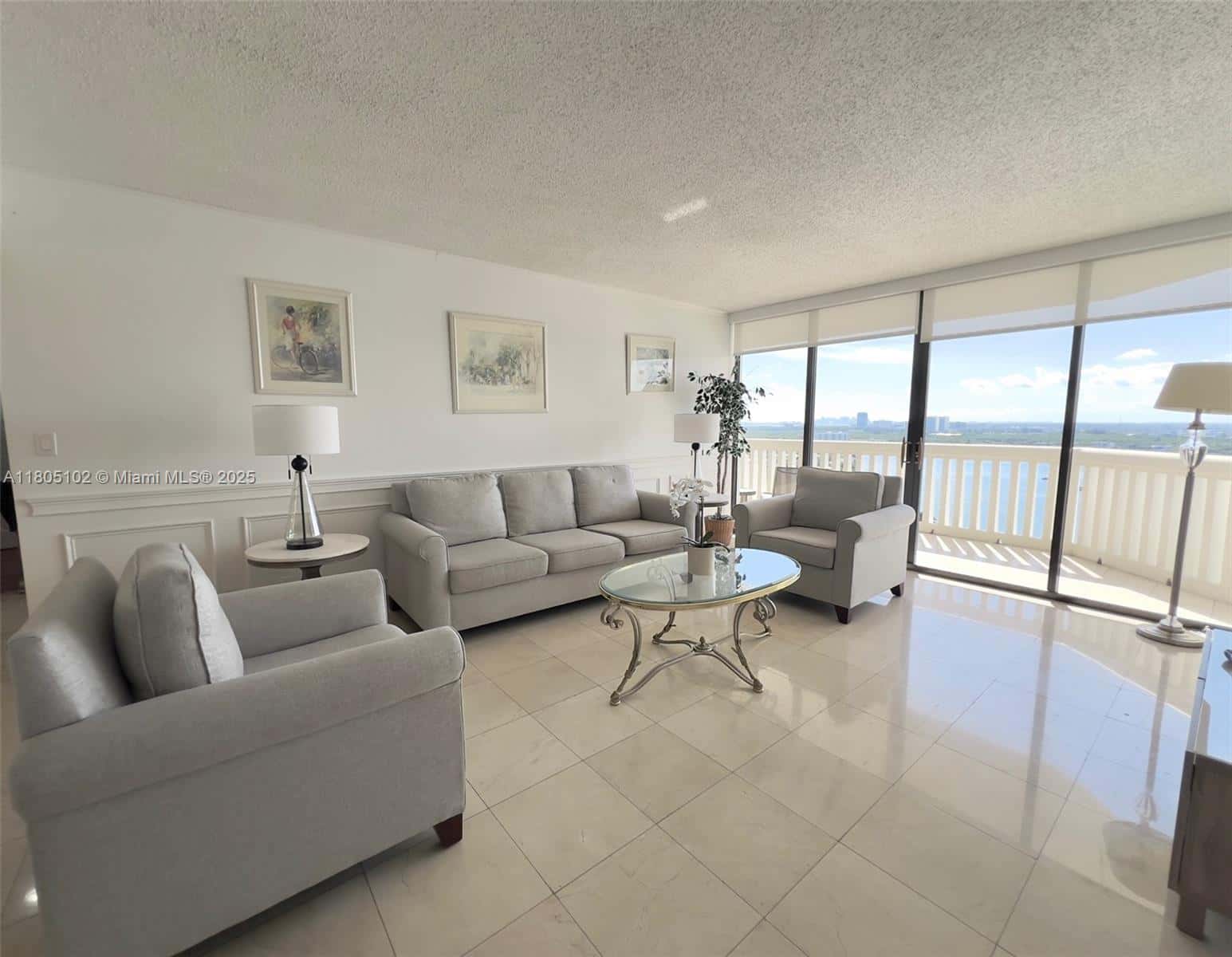1000 W Island Blvd # 2412, Aventura FL 33160