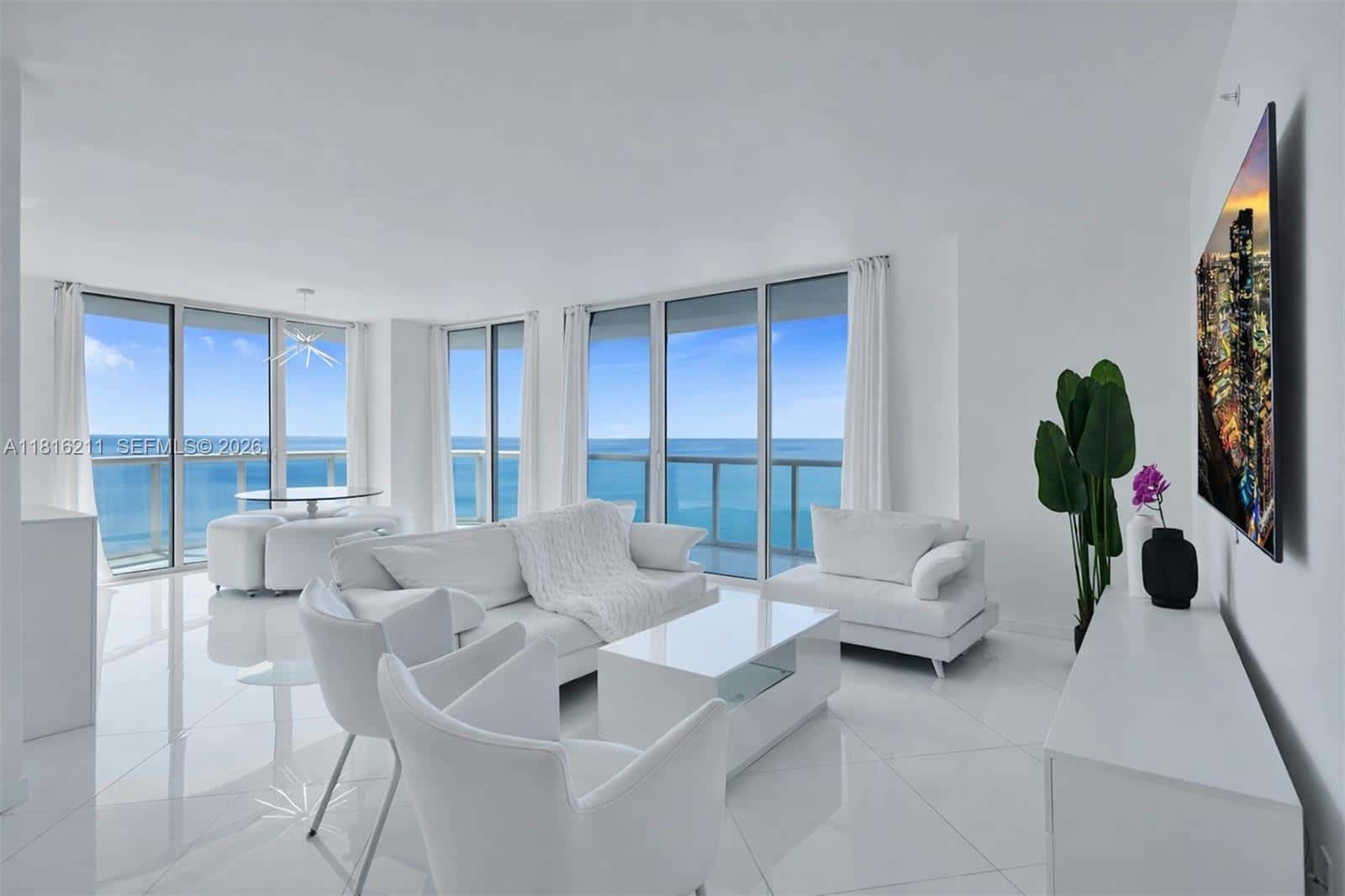 6365 Collins Ave # 2403, Miami Beach FL 33141