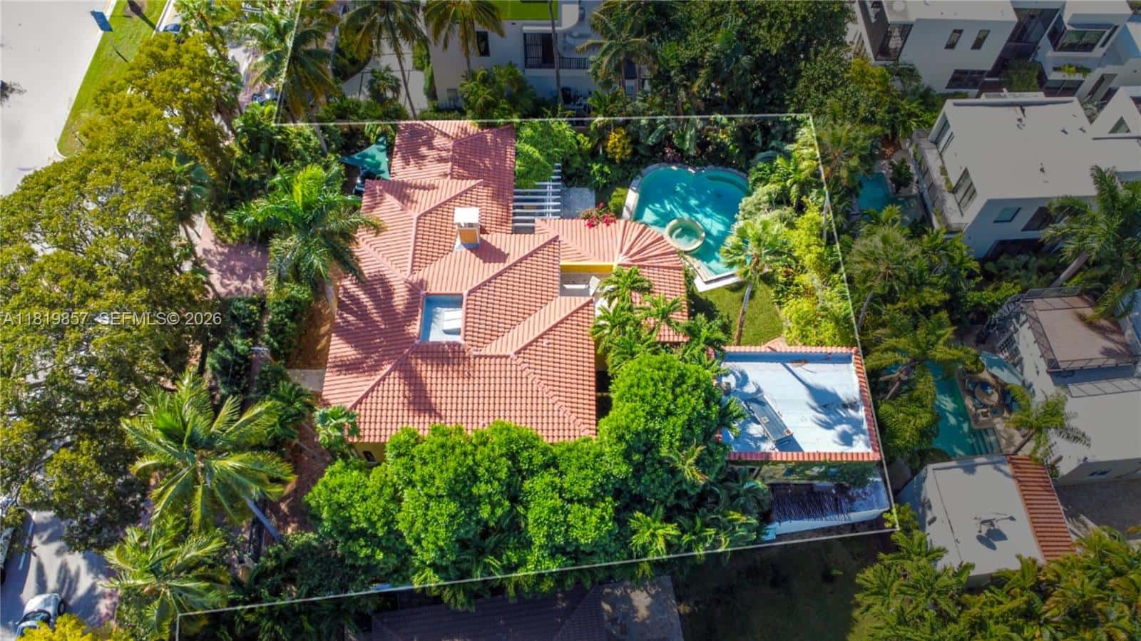 2050 Alton Rd, Miami Beach FL 33140