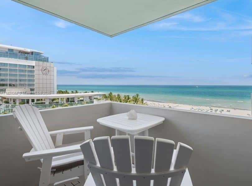 2899 Collins Ave # 1025, Miami Beach FL 33140