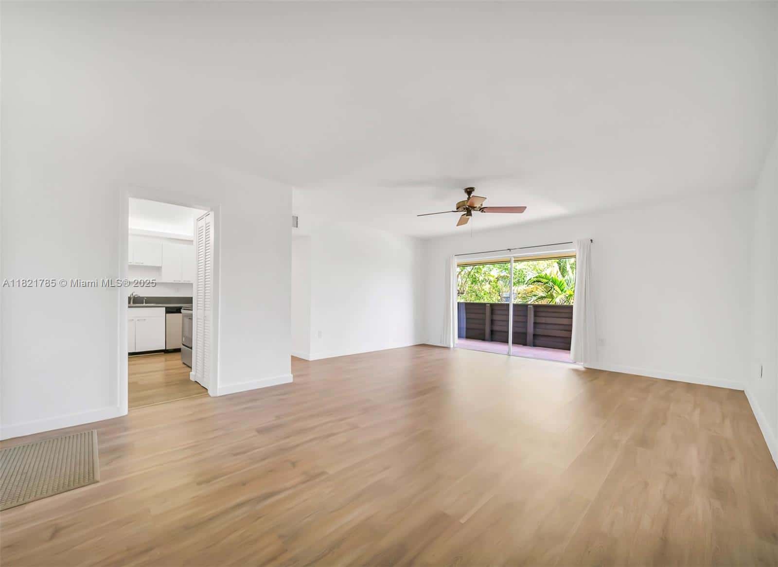 8335 SW 72nd Ave # 315D, Miami FL 33143