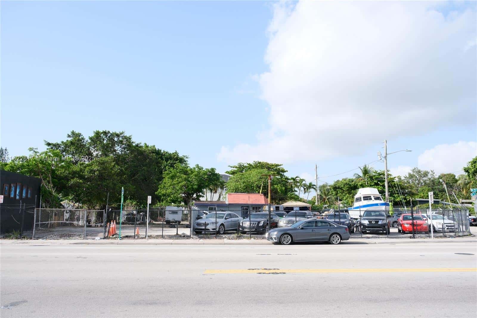 490 NW 79th St, Miami FL 33150