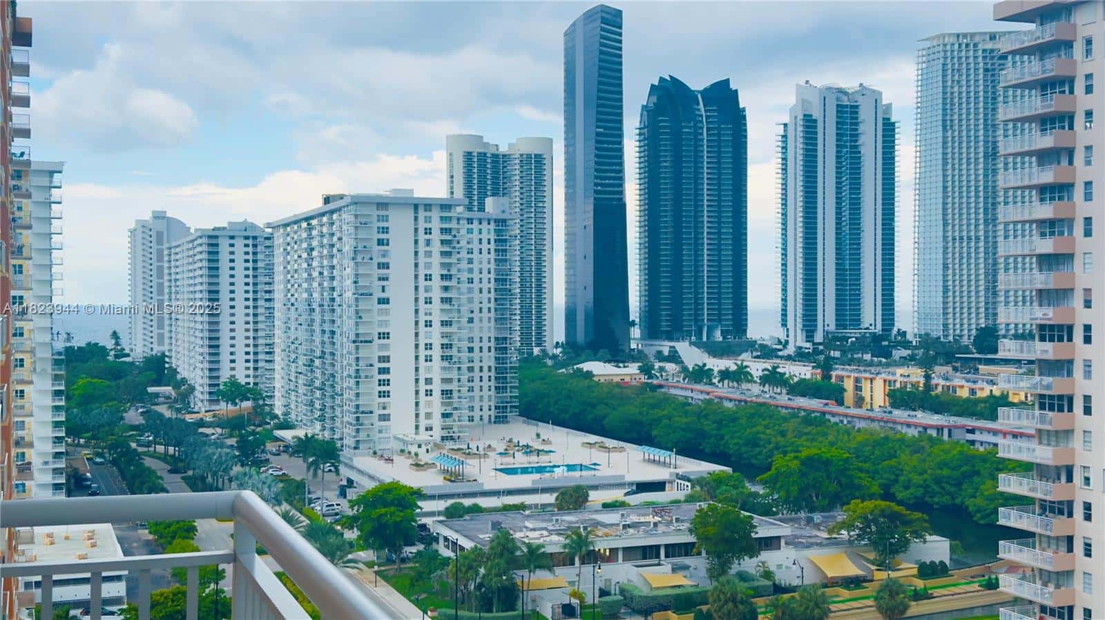 251 174th St # 1505, Sunny Isles Beach FL 33160
