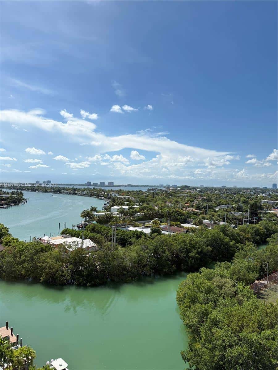 7441 Wayne Ave # 10E, Miami Beach FL 33141