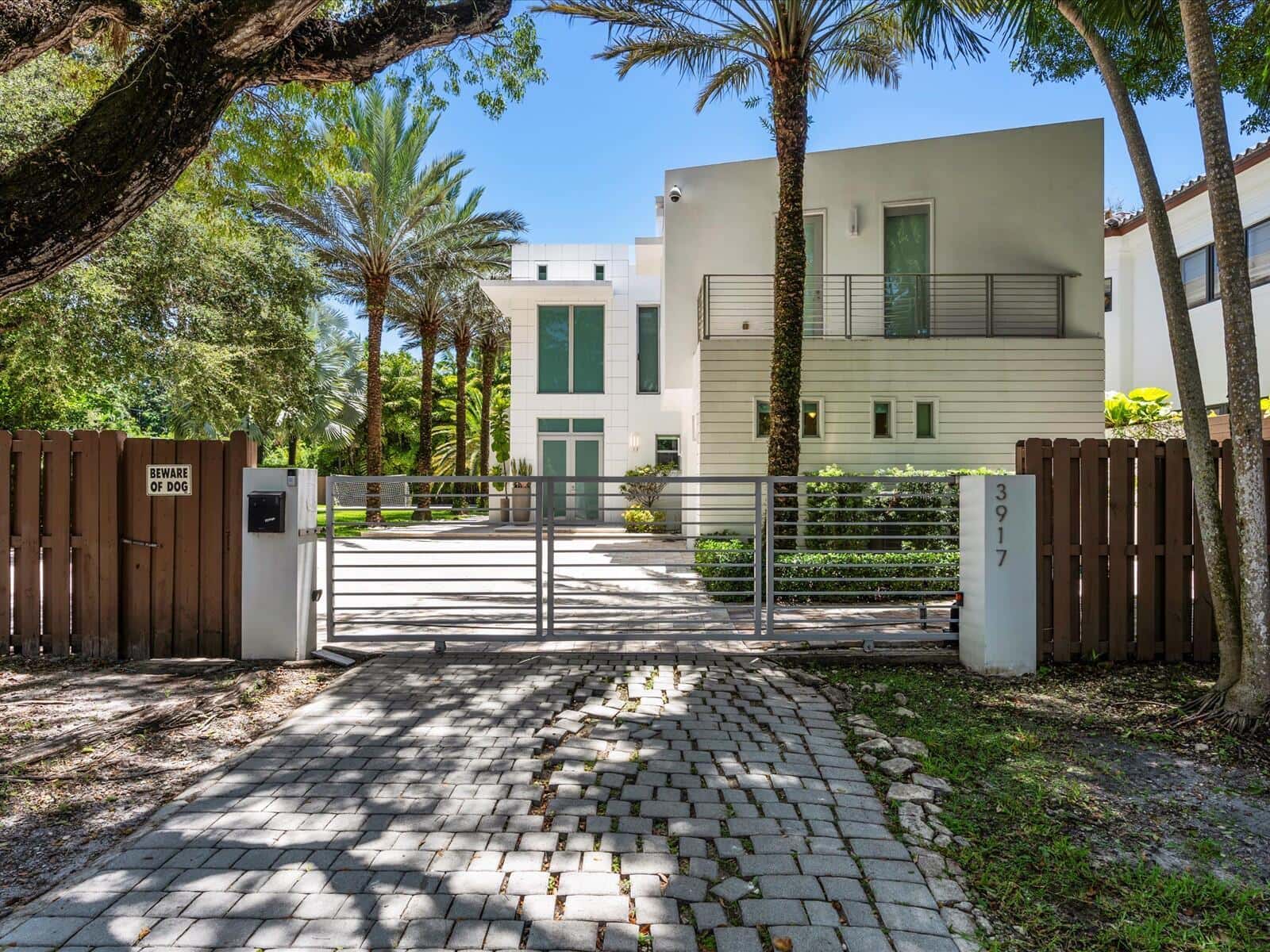 3917 S Le Jeune Road, Miami FL 33146