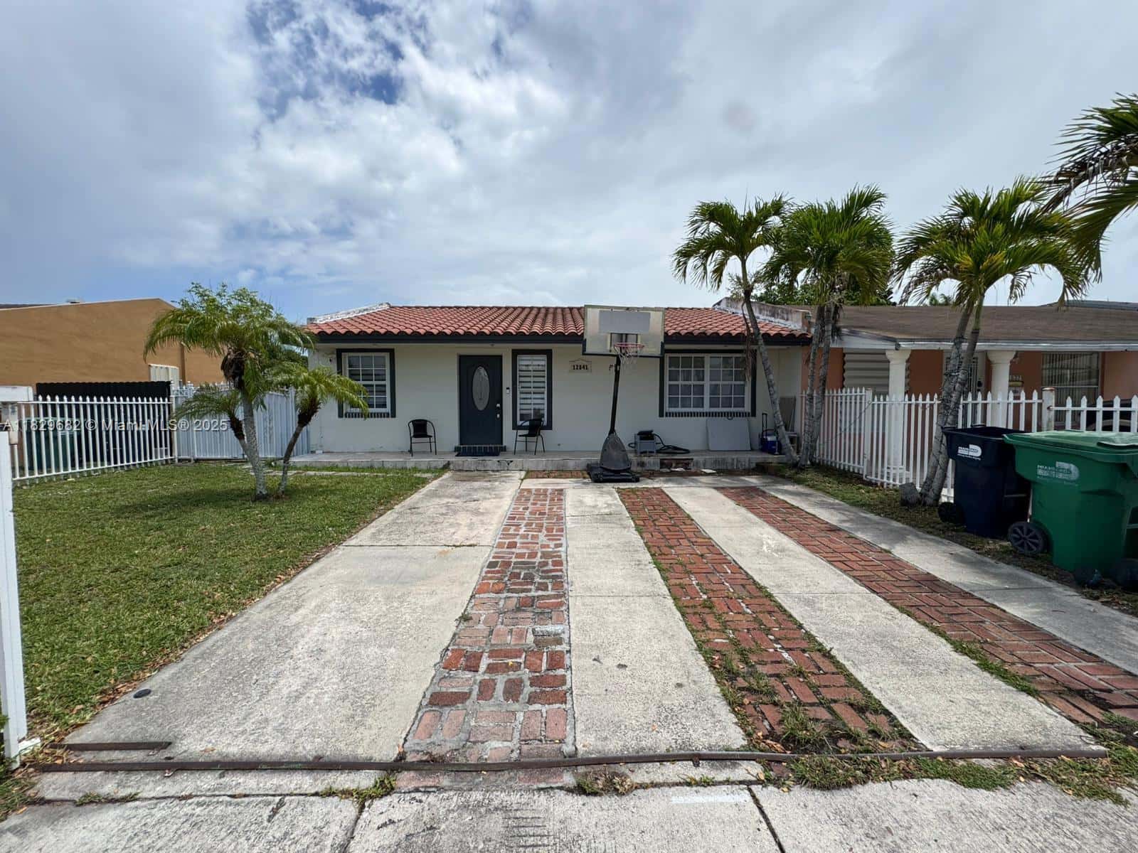 12841 SW 54th St # 1, Miami FL 33175