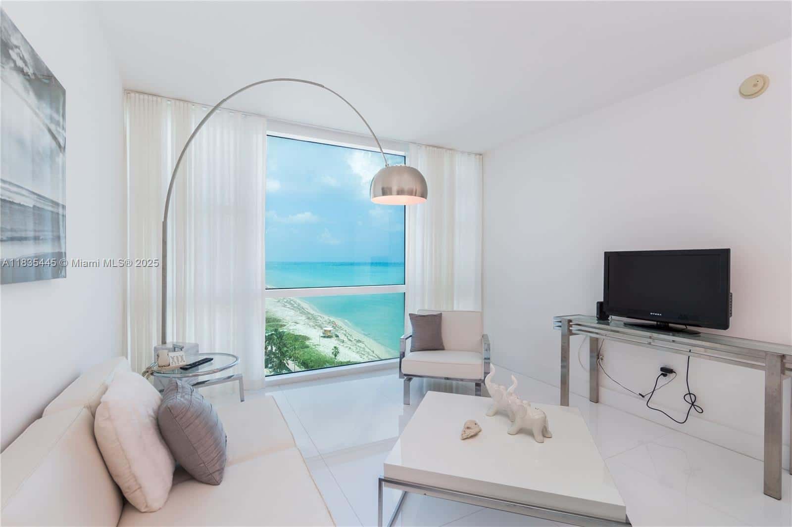 6801 Collins Ave # 1415, Miami Beach FL 33141